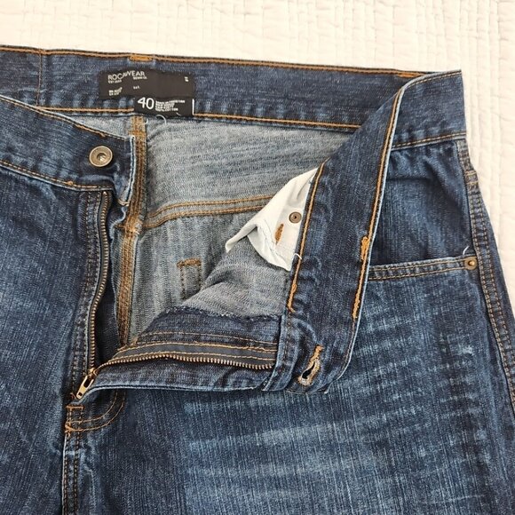 Vintage Y2K Rocawear Jeans Men's 40x34 Med Wash Wide Leg RN# 106830 Logo Pocket - Picture 15 of 16